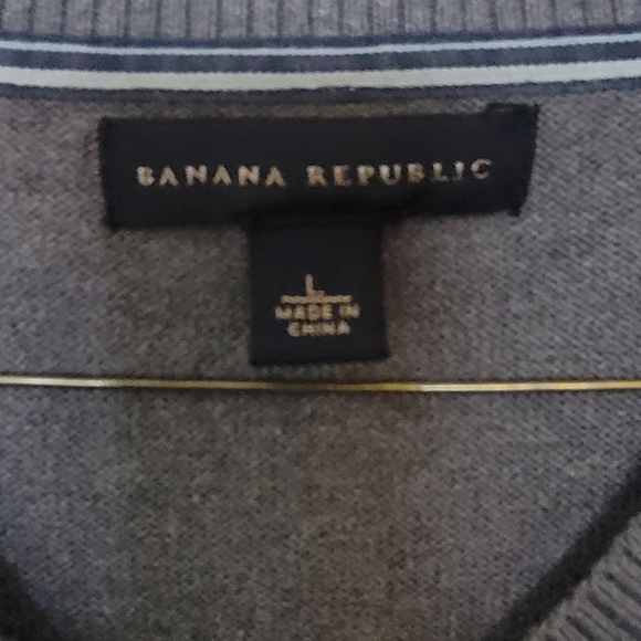 Banana Republic V-Neck Sweater Mens Large - Picture 3 of 4